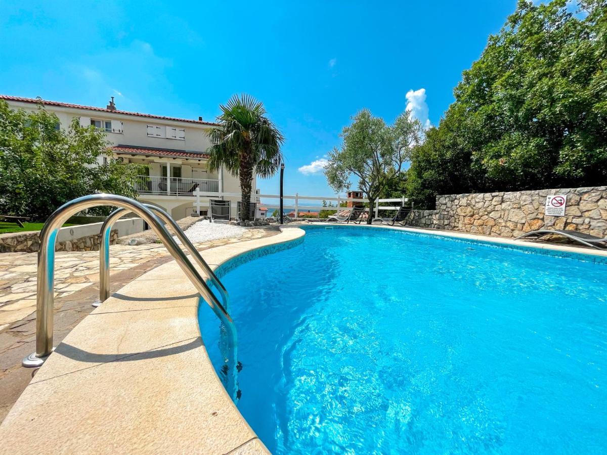 Apartments Villa Klaudia - Adults Only Crikvenica Buitenkant foto