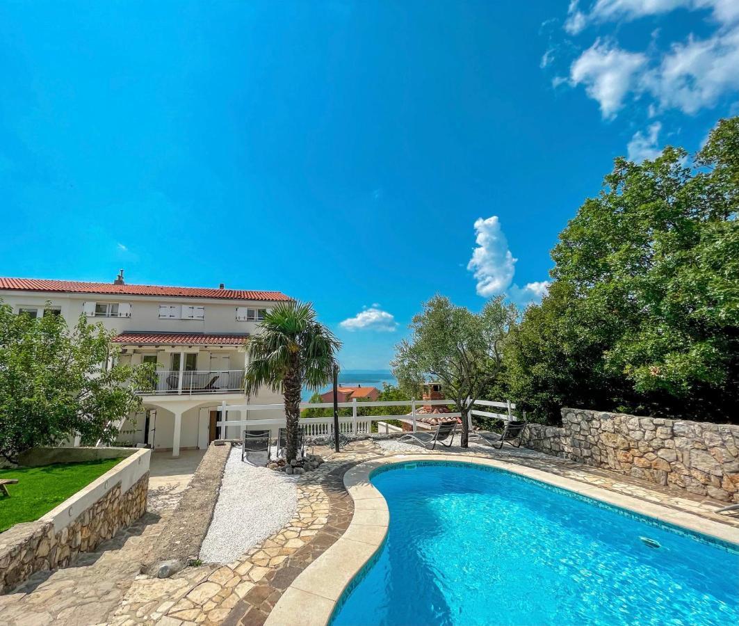 Apartments Villa Klaudia - Adults Only Crikvenica Buitenkant foto