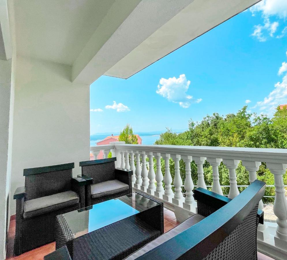 Apartments Villa Klaudia - Adults Only Crikvenica Buitenkant foto