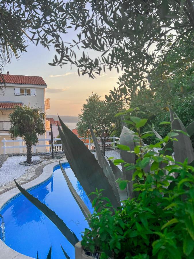Apartments Villa Klaudia - Adults Only Crikvenica Buitenkant foto