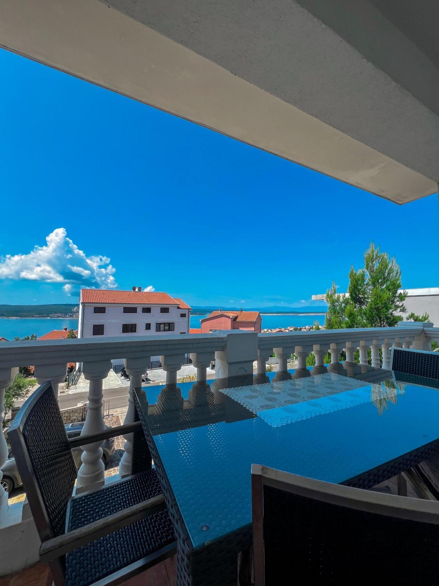 Apartments Villa Klaudia - Adults Only Crikvenica Buitenkant foto