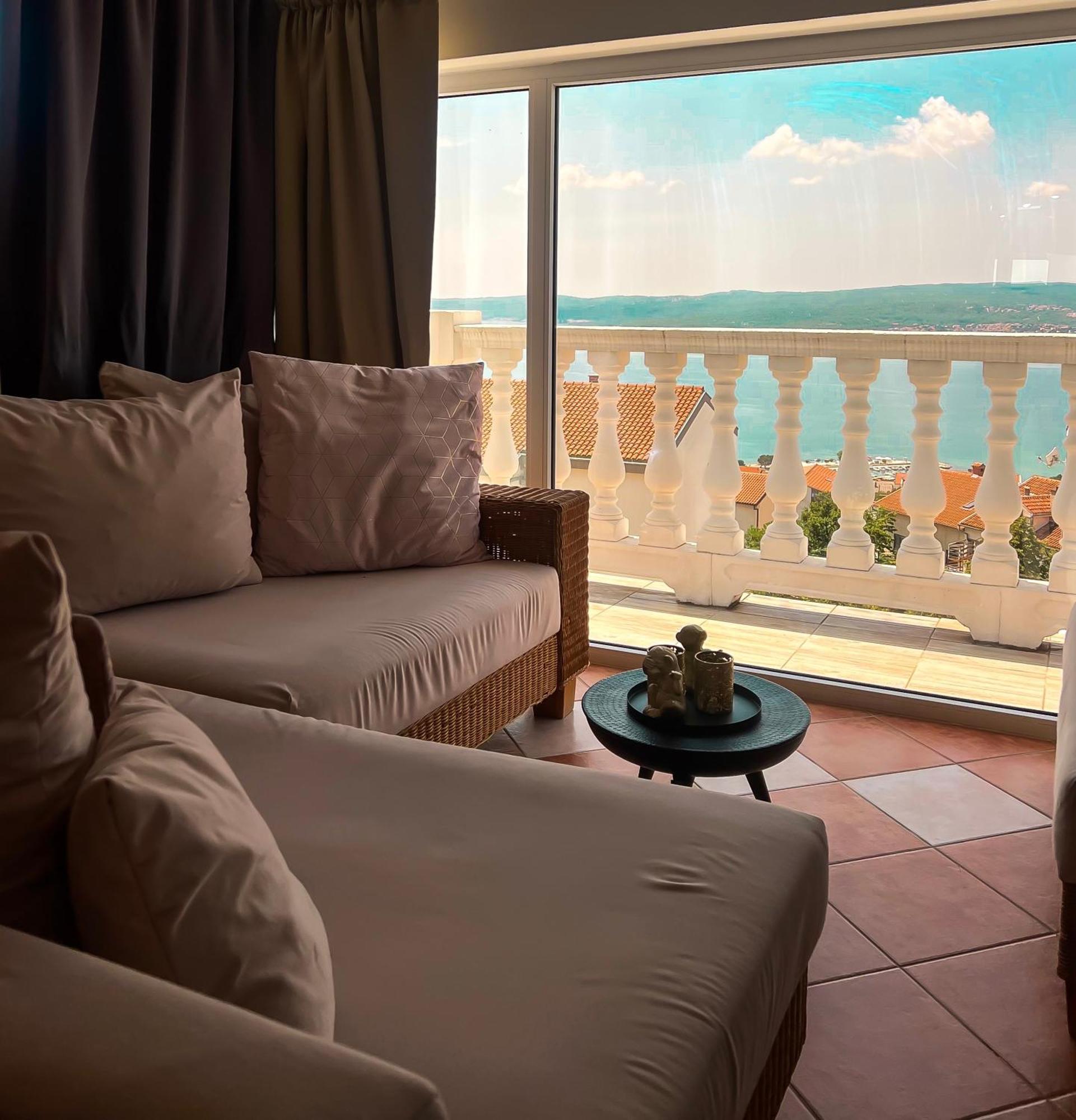 Apartments Villa Klaudia - Adults Only Crikvenica Buitenkant foto